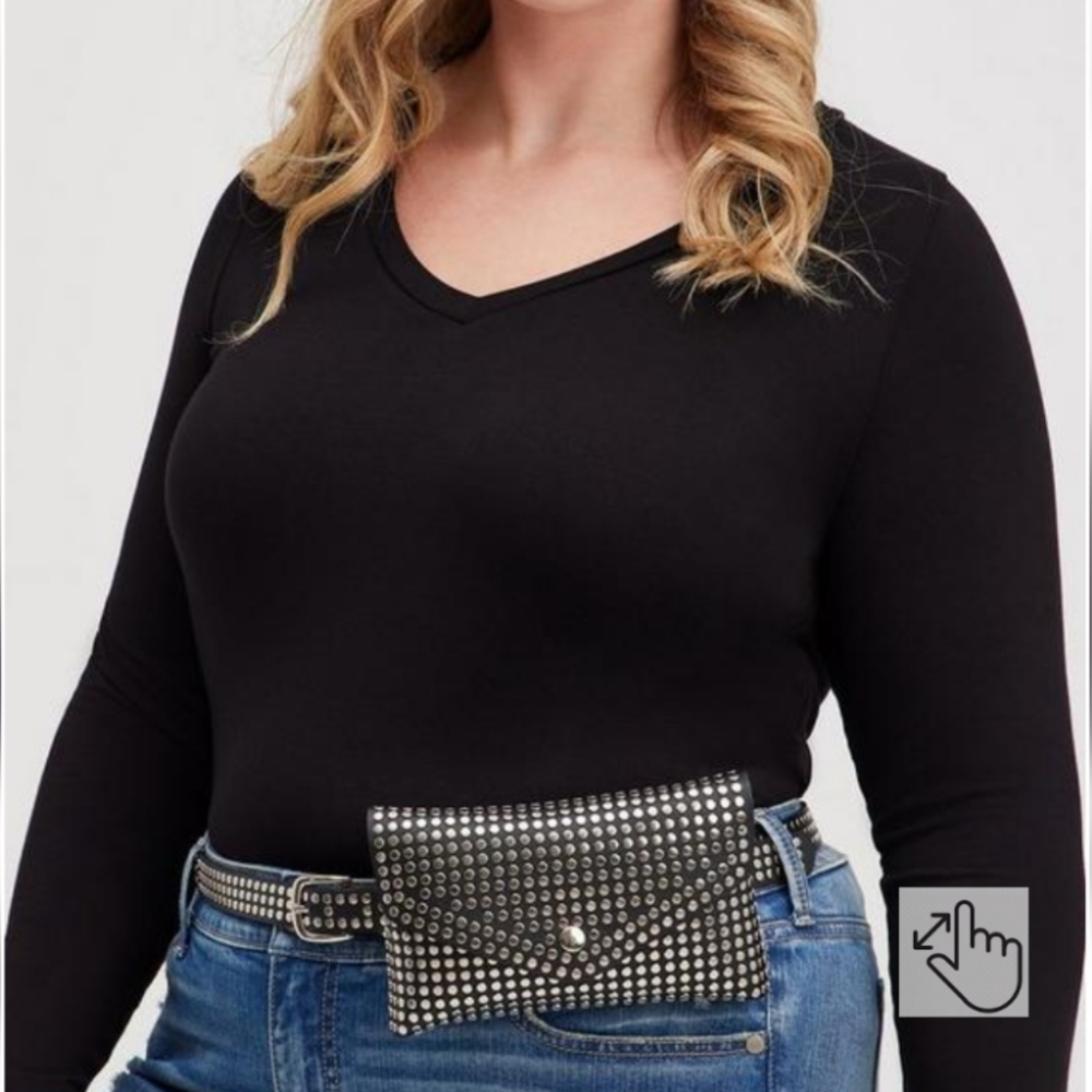 NWT Torrid Sz 1 Faux Leather Studded Belt Bag, color black